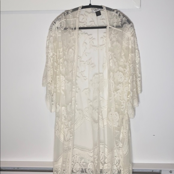 White GUESS lace cardigan - Picture 1 of 3